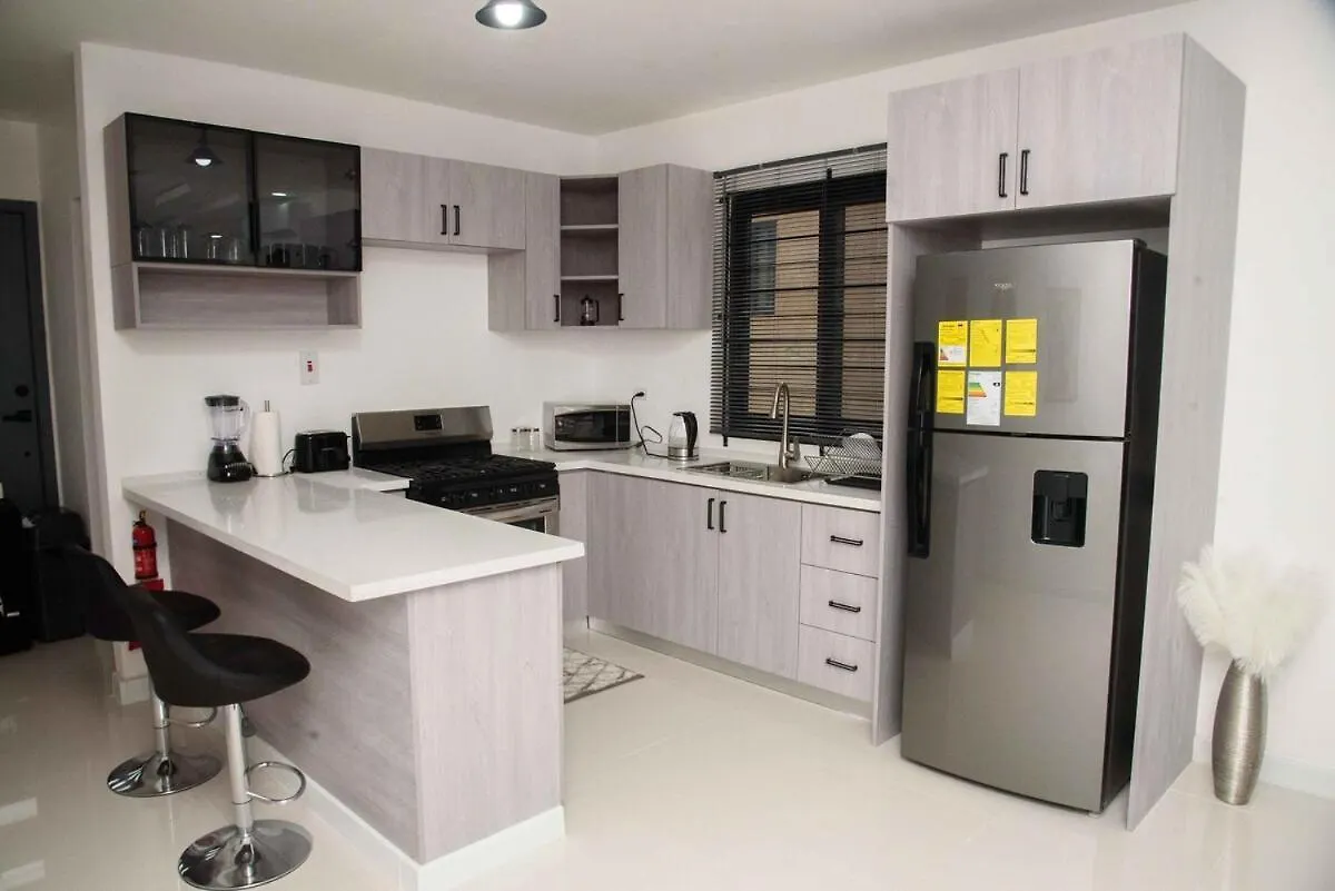 Oricha Villa- Stylish 2-Bedroom Retreat With Ac & Pool Access Ocho Rios Jamaica