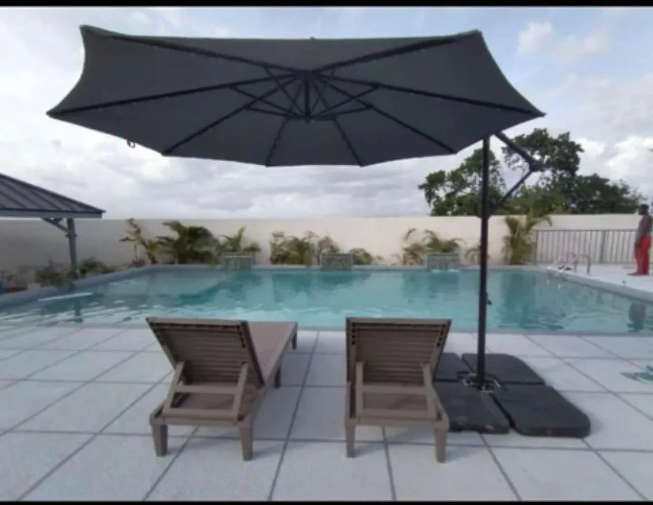 Oricha Villa- Stylish 2-Bedroom Retreat With Ac & Pool Access Ocho Rios